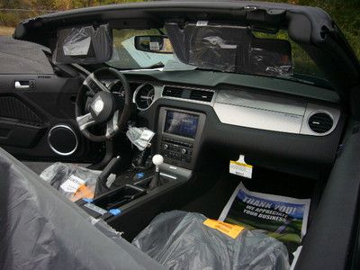 821a GT 500 14 super charged 5.8L svt black convertible recaro racing track pack, image 55