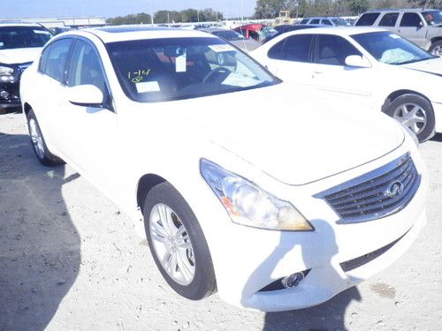 2013 infinity g37x  white , salvage flood missori title,  brand new car 0 miles.