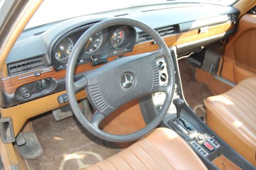 1975 Mercedes 450 SE "Amazing Barn Find!" Low Miles, image 12
