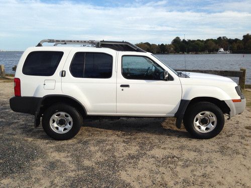 2002 nissan xterra xe ~ 5 speed manual transmission ~ 2 w.d ~ 4 cylinder ~ nice