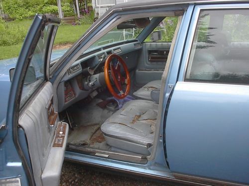 1979 Cadillac Seville Base Sedan 4-Door powered by 454 chevorlet and 400 turbo, image 9