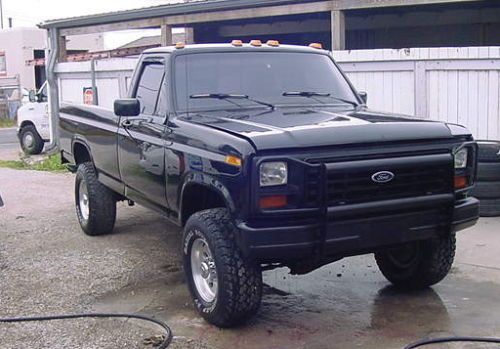 1985 Ford F-250 - 460 Cobra Jet (560 Hp/525 ft.lb V8 frame restored, image 3
