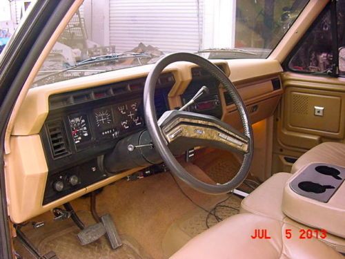 1985 Ford F-250 - 460 Cobra Jet (560 Hp/525 ft.lb V8 frame restored, image 6
