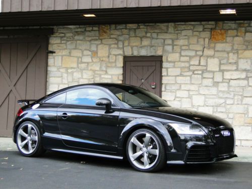 Tt rs 6 speed, sport exhaust titanium pkg, tech pkg, carbon fiber, only 8k miles