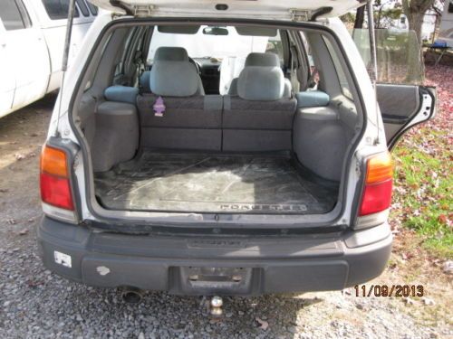 1999 subaru forester l sport utility 4d w/ hatchback 5-speed manual