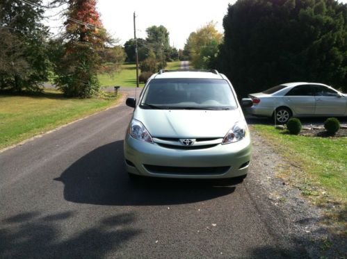 2006 toyota sienna le, v-6 ,3.3l 63500mi