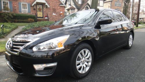 2013 nissan altima 2.5 s. super black!