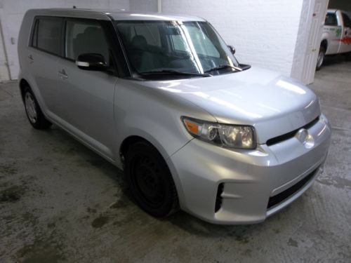 2011 scion xb 5-door wagon runs and drives no reserve