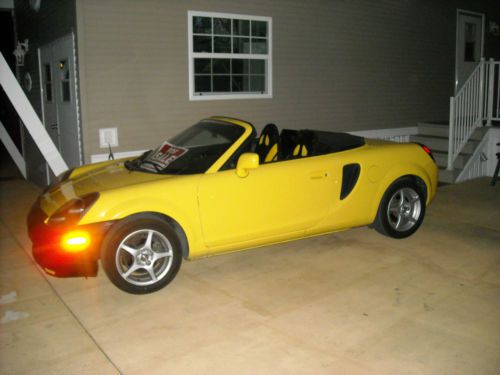 2002 toyota mr2 spyder base convertible 2-door 1.8l