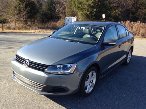 Vw jetta tdi diesel, 12k miles only, very clean car, gas saver, cool look