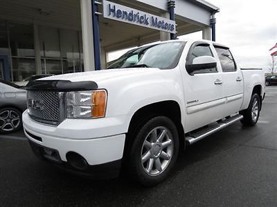 Denali navigation, leather trim, parking sensors, rear dvd system, heated seats