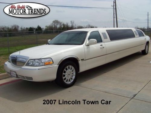 2007 lincoln town car signature 120 in stretch limousine dvd rear audio ac 45k