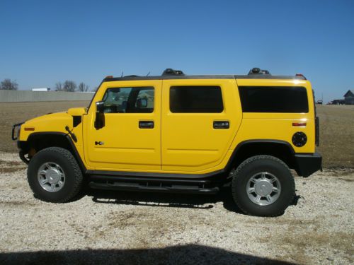 Hummer h2 luxury 2003 one owner 13,356 miles