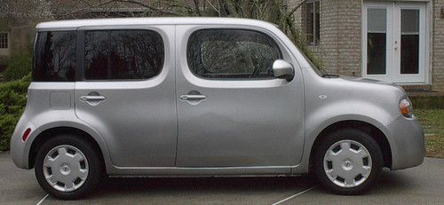 2010 nissan cube base wagon 4-door 1.8l