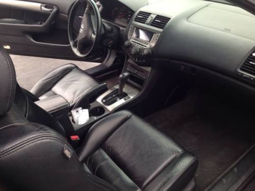 2006 Honda Accord 2 Door Coupe Vtec, image 3