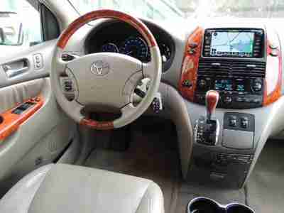 2006 Toyota Sienna XLE Limited  3.3L JBL AM/FM 6-CD Navi DVD 7 Passenger, image 16