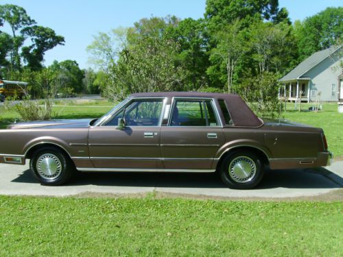 1988 lincoln town car base sedan 4-door 5.0l