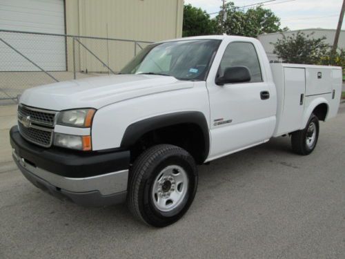 2005 chevy silverado 2500 hd diesel utility/service truck 2wd tommy lift