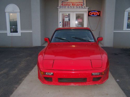 1983 porsche 944 base coupe 2-door 2.5l