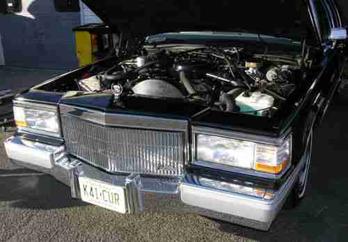 1992 CADILLAC FLEETWOOD BROUGHAM 20,902 ORIGINAL MILES BLACK W/GREY INTERIOR, image 4