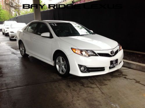 2012 toyota 4dr sdn i4 auto se