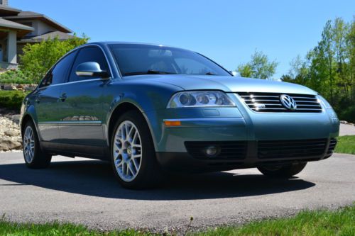 2004 vw passat w8 4motion sedan. excellent condition!