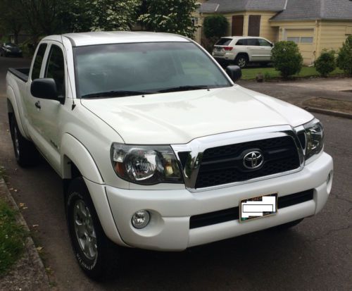 2011 toyota tacoma base extended cab pickup 4-door 4.0l