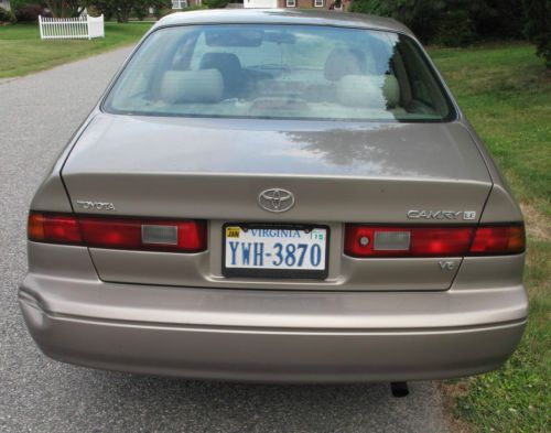 1999 Toyota Camry LE Sedan 4-Door 3.0L 6 Cylinder Leather 1 Owner No Reserve, image 2