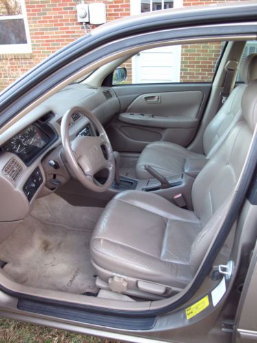 1999 Toyota Camry LE Sedan 4-Door 3.0L 6 Cylinder Leather 1 Owner No Reserve, image 10