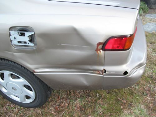 1999 Toyota Camry LE Sedan 4-Door 3.0L 6 Cylinder Leather 1 Owner No Reserve, image 16