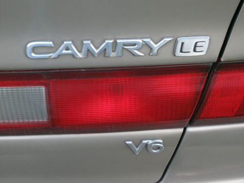 1999 Toyota Camry LE Sedan 4-Door 3.0L 6 Cylinder Leather 1 Owner No Reserve, image 23