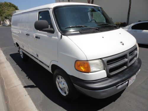 2003 dodge b2500 3/4 ton cargo van auto cold a/c new tires ca van !!!no rust!!!