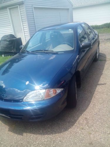 2001 chevrolet cavalier ls sedan 4-door 2.2l