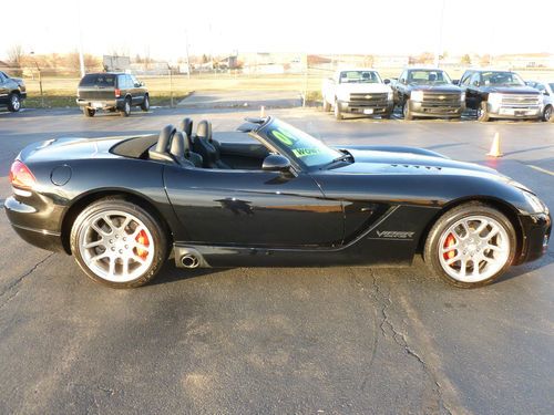 2004 dodge viper srt-10 convertible 2-door 8.3l