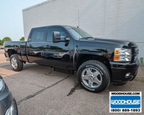 LTZ diesel 6.6L 4x4 chrome wheels tow hitch leather remote start Duramax 4WD, image 3