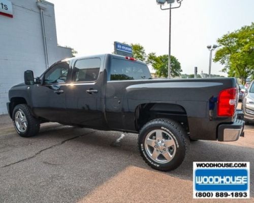 LTZ diesel 6.6L 4x4 chrome wheels tow hitch leather remote start Duramax 4WD, image 8