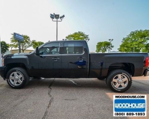 LTZ diesel 6.6L 4x4 chrome wheels tow hitch leather remote start Duramax 4WD, image 9