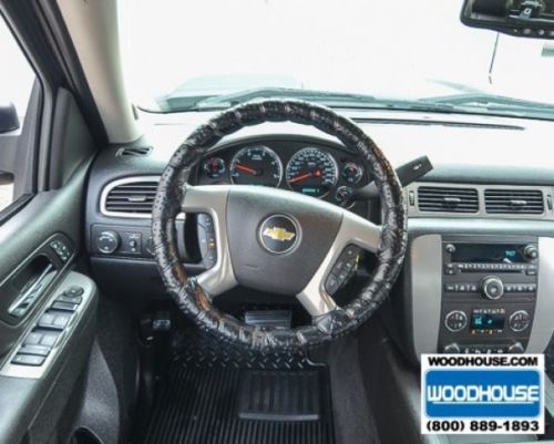 LTZ diesel 6.6L 4x4 chrome wheels tow hitch leather remote start Duramax 4WD, image 13