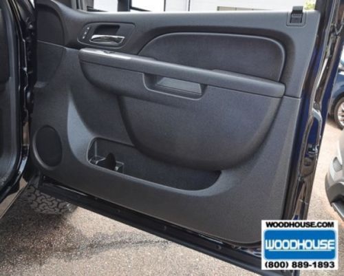 LTZ diesel 6.6L 4x4 chrome wheels tow hitch leather remote start Duramax 4WD, image 17