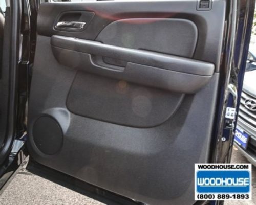 LTZ diesel 6.6L 4x4 chrome wheels tow hitch leather remote start Duramax 4WD, image 19