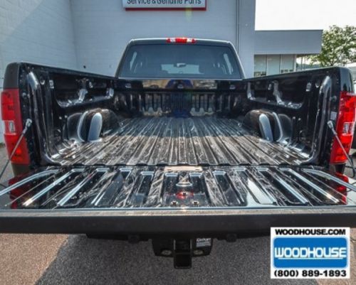 LTZ diesel 6.6L 4x4 chrome wheels tow hitch leather remote start Duramax 4WD, image 26