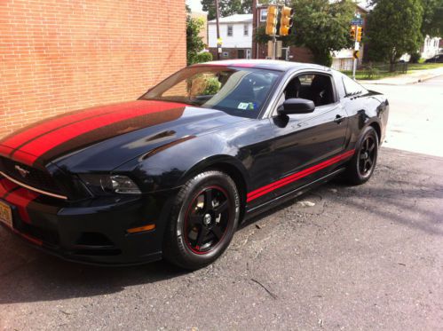 2013 ford mustang base coupe 2-door 3.7l