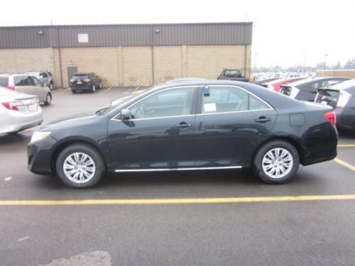 2014 toyota camry le