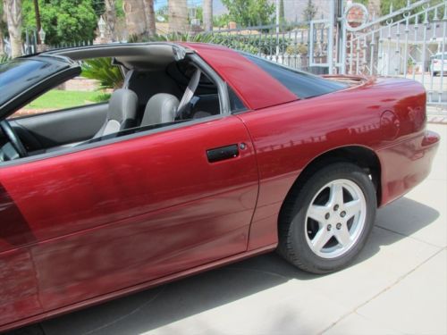 1995 One owner Chevy Camaro T-Tops Auto with Low 40K.Original Miles Must see!, US $4,999.99, image 4