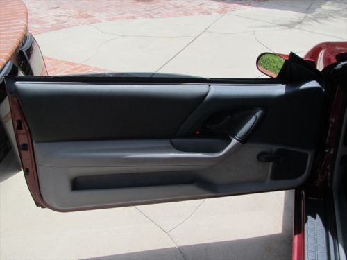 1995 One owner Chevy Camaro T-Tops Auto with Low 40K.Original Miles Must see!, US $4,999.99, image 14