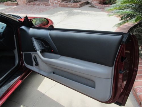 1995 One owner Chevy Camaro T-Tops Auto with Low 40K.Original Miles Must see!, US $4,999.99, image 17