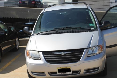 2006 chrysler town &amp; country