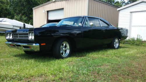 1969 plymouth roadrunner base 6.3l 383 cu. in.