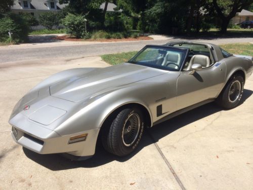 1982 Chevrolet Corvette Collector's Edition Hatchback 2-Door 5.7L, US $14,000.00, image 2