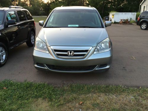 Well kept- 2005 honda odyssey